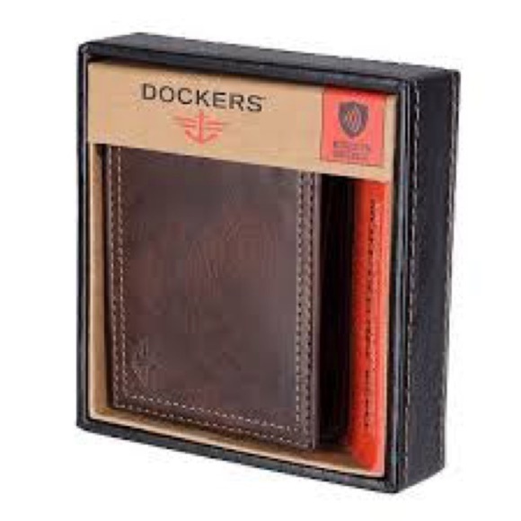Dockers Other - New In box wallet​​​​​​